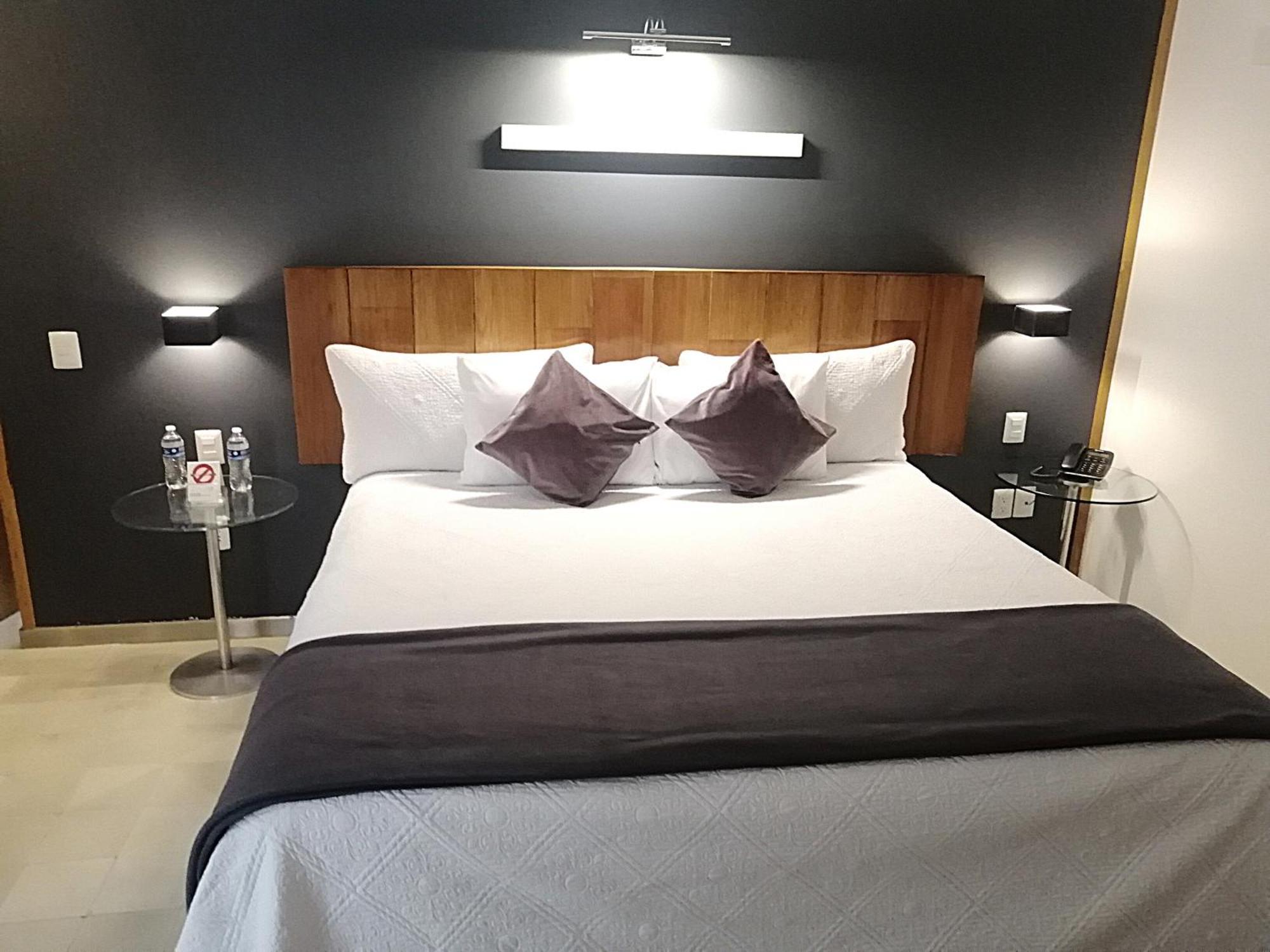 Hotel Clarum 101 Zapopan Quarto foto